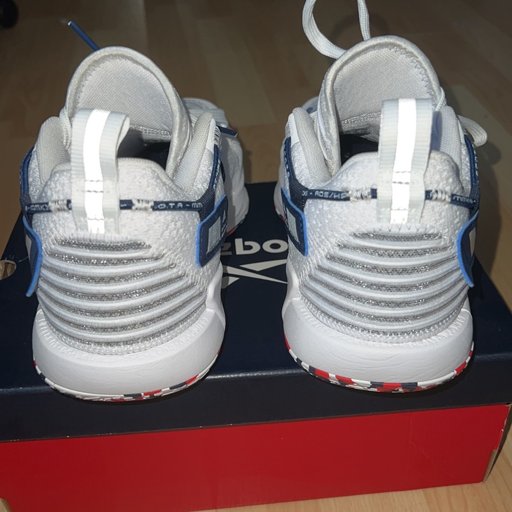 Adidas DAME 7 EXTPLY Basketball Shoes - USA - Picture 5 of 6